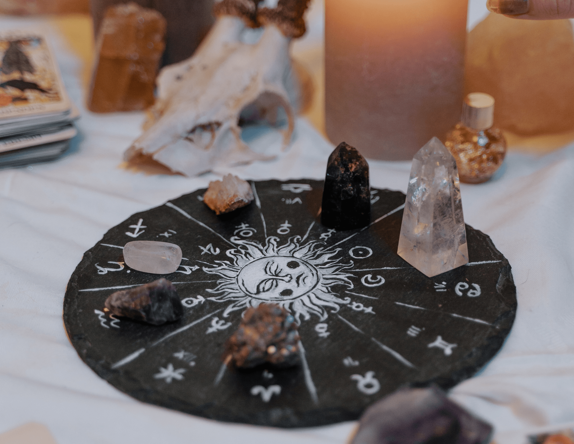 Read more about the article The Best Crystals for Libras: Balance, Beauty & Inner Harmony